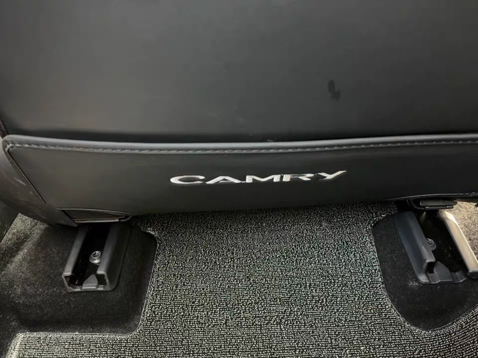 Car kick mat install
