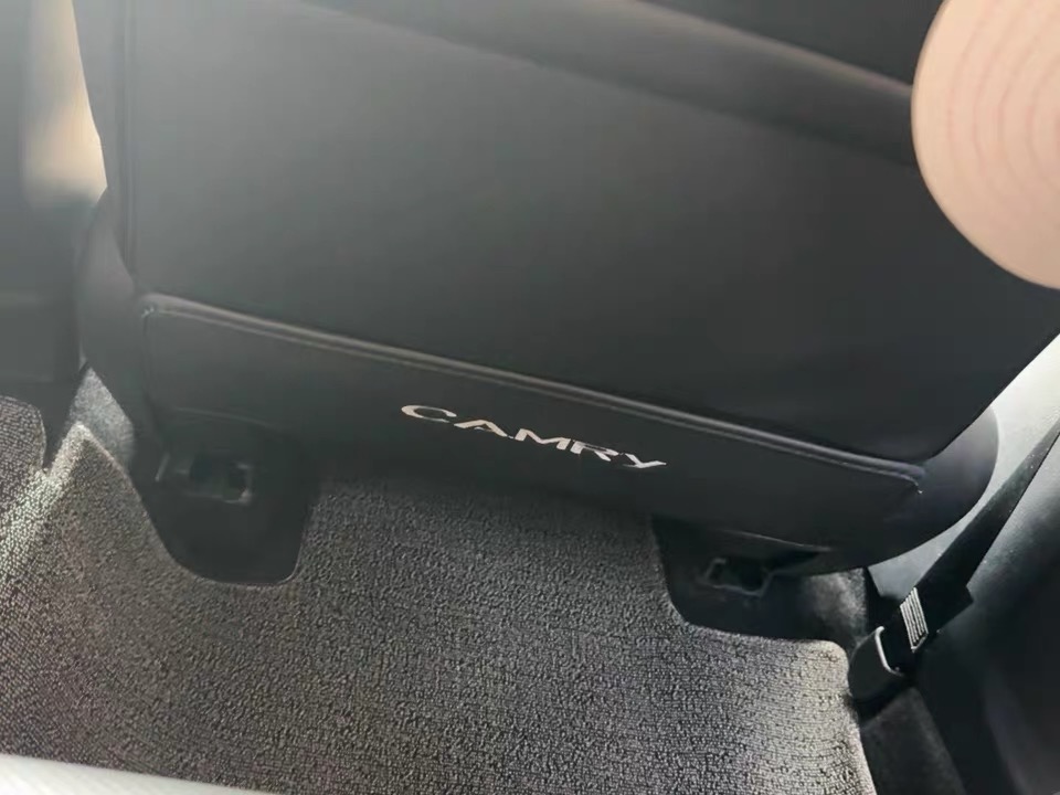 Car kick mat install