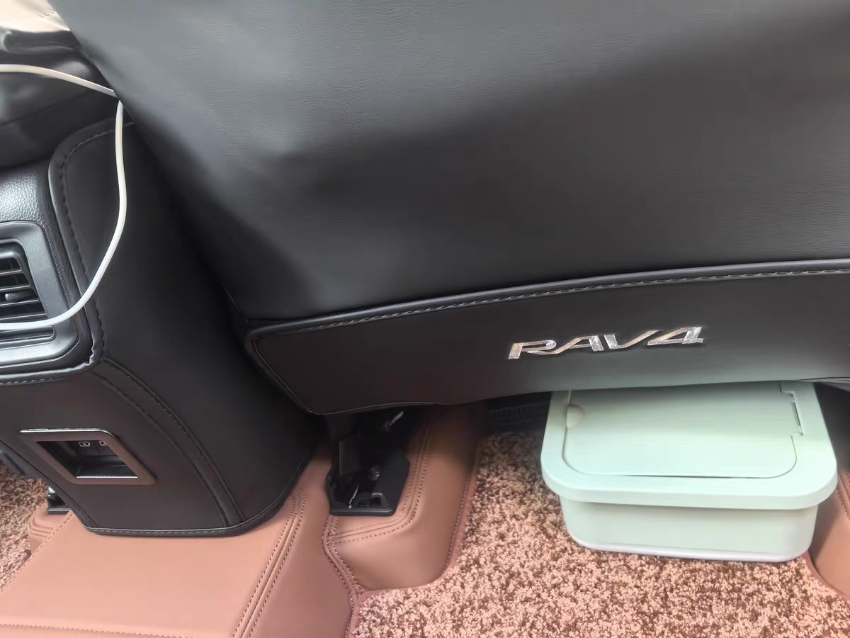 Car kick mat install