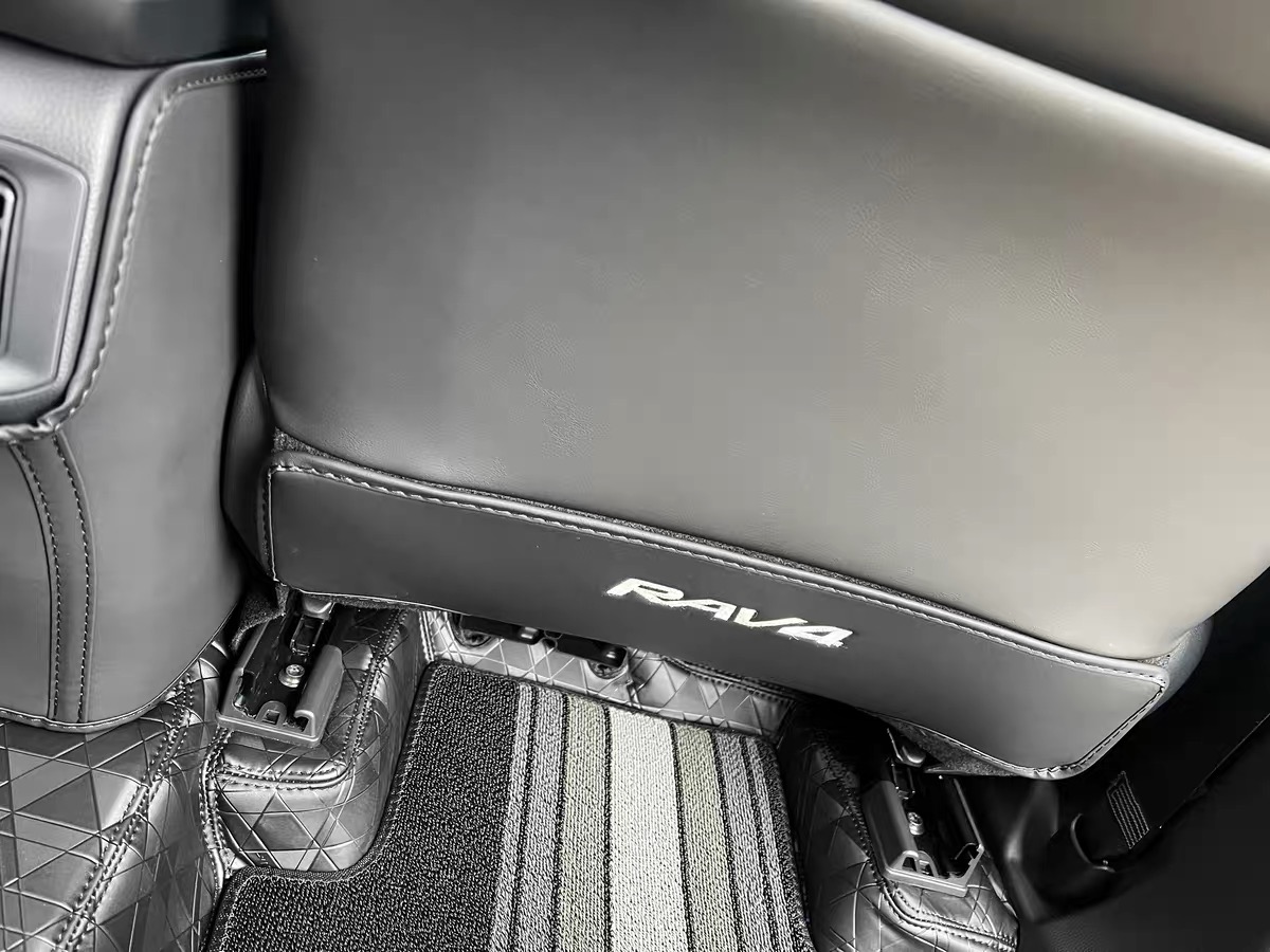 Car kick mat install