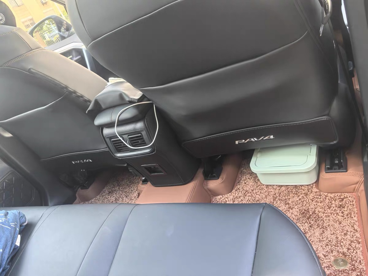 Car kick mat install